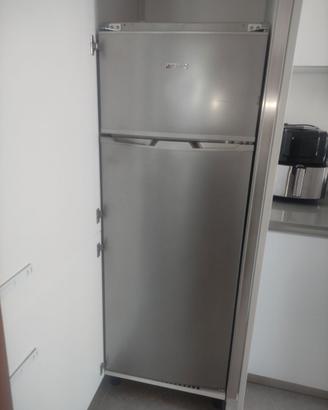 Frigorifero combinato Smeg