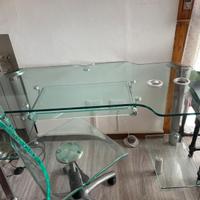 Scrivania in cristallo con sedia