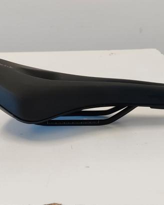 Sella Fizik Linea Terra Modello Aidon X5 160mm