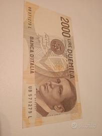 banconota da 2000 lire.
