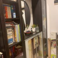 Libreria Ikea Billy con ante a vetro e specchio