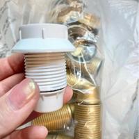 Portalampada filettati