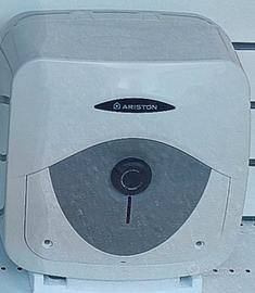 SCALDACQUA ELETTRICO AD ACCUMULO 15 lt