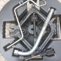 Kit cric+chiavi  originale Fiat