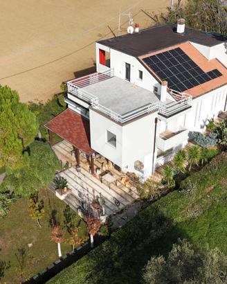 VILLA SINGOLA A ROSETO DEGLI ABRUZZI