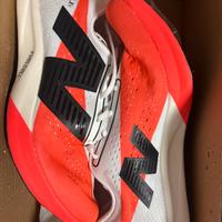 Scarpe chiodate new balance