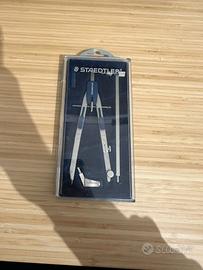 Compasso con apertura a vite