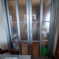 Porta scorrevole alluminio e vetro