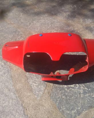 Plastica fanale anteriore piaggio zip