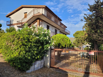 Casa Vacanze Ogliastro Marina vicin alla spiaggia