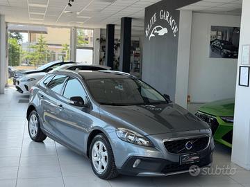 Volvo V40 Cross Country D2 1.6 CD FATTA