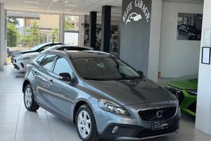 Volvo V40 Cross Country D2 1.6 CD FATTA