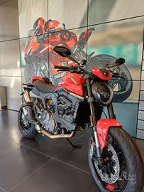 Ducati Monster 937 PLUS