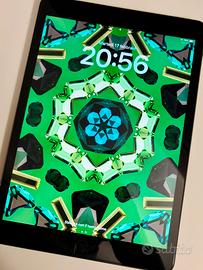 IPad 8a gen. 10,2” 32 gb wifi+ cellular