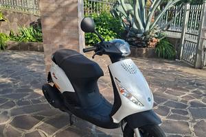 Piaggio Zip 50 4t