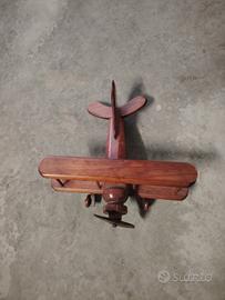 aereo in legno fatto a mano 
