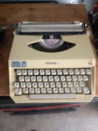 macchina da scrivere Antares Capri
