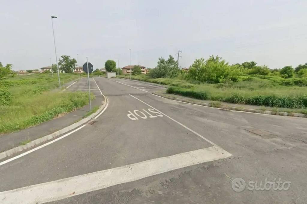 Immobile in asta di 12780 m² a Inverno e Monteleon - Vista 3