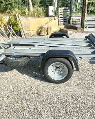 Carrello rimorchio portamoto