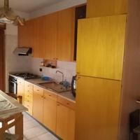 Cucina componibile Ferretti con tavolo da pranzo