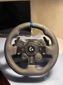 Volante e pedaliera Logitech G923