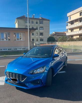 Ford Focus st line