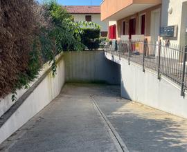 Garage di una palazzina per un posto auto