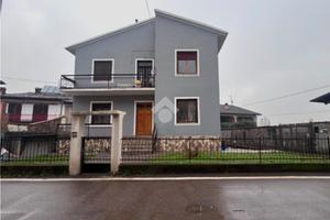 CASA SEMINDIPENDENTE A CALCINATO