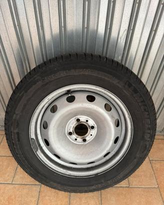 Cerchi e gomme Fiat Fiorino 195 65 R15
