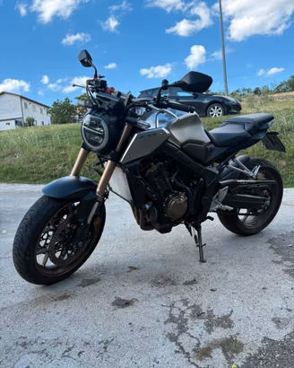 Cb 650 r