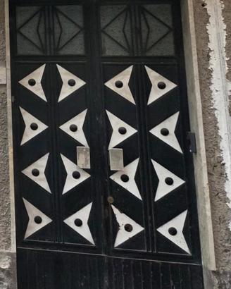portone in ferro pieno stile classico / rustico