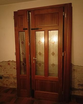 PORTONE INGRESSO IN LEGNO MASSICCIO