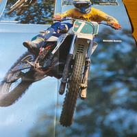 Poster di moto sprint sul motocross