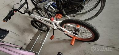 BMX SQUEEZE MBM FREESTYLE 20”