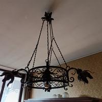 4 Lampadari antichi e una lampada