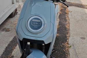 Niu MQI gt70 km/h scooter elettrico 125