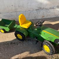Trattore a pedali John Deere
