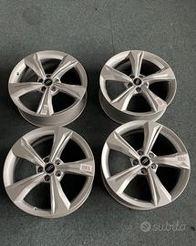 4 cerchi nuovi originali Audi da 19”