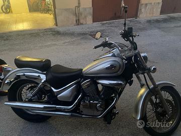 Suzuki VL Intruder 250 - 2001