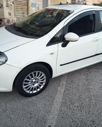 Grande Punto Evo 5 porte 75CV neopatentati pochiKm