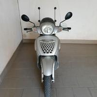 Aprilia Scarabeo 125 ie