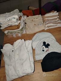 Lotto abbigliamento neonato
