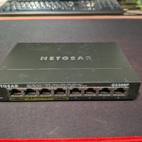 Switch Netgear GS308P 8 Porte Gigabit con 4 Porte