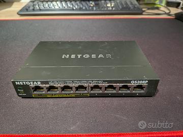 Switch Netgear GS308P 8 Porte Gigabit con 4 Porte