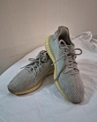 Adidas Yeezy Boost 350 V2 Sesame.