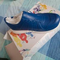 Scarpe sanitarie taglia 39