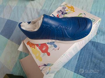 Scarpe sanitarie taglia 39