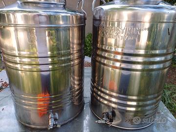 N. 2 fusti olio 50 litri  in acciaio inox  con tap