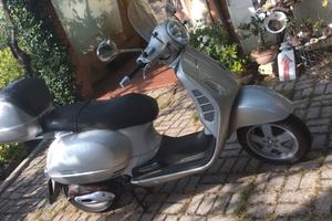 Vespa 200 GTS