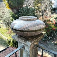 Portavaso da esterno in granito